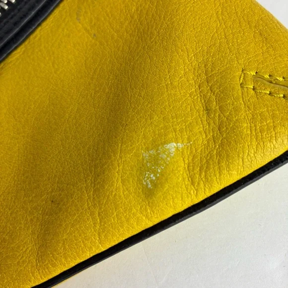 Botkier Cruz Gold & Black Leather Crossbody w/Chain Strap - Picture 4 of 9